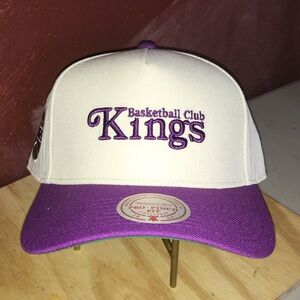 Retro Purple and Cream Sacramento Kings Basketball Club snapback Cap new throw